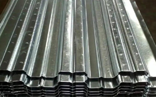 高层住宅吊装新疆楼承板怎么省工期